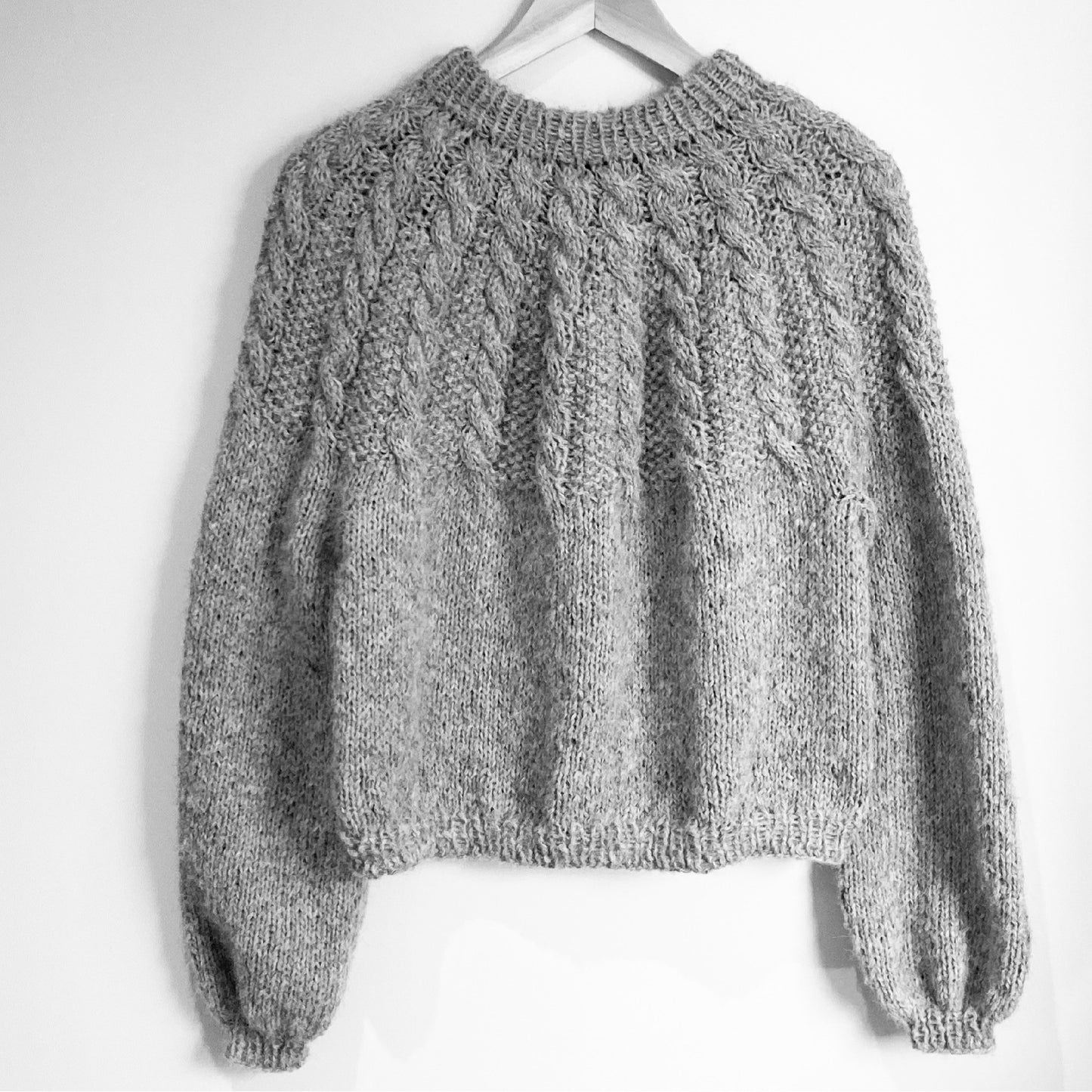Perletwistsweater - dansk
